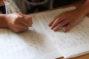 夏休みの宿題「読書感想文」にお困りのママ必見