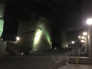 栃木県宇都宮市の大谷資料館は採石現場をそのまま公開する貴重な施設