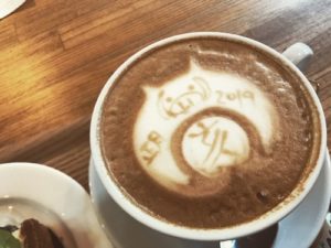 大久保商店街のカフェザワールド「ラテアート」