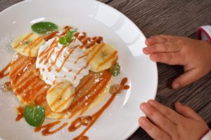 千葉県船橋市「船橋日大前」駅カフェeddie　キャラメルバナナプチパンケーキ