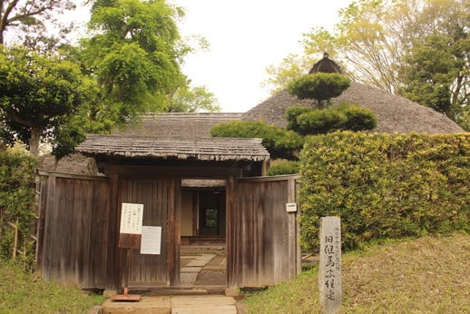 武家屋敷のひとつ、但馬家の入口