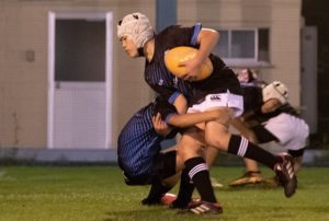 ラグビーの練習に励むクボタスピアーズU-15の選手