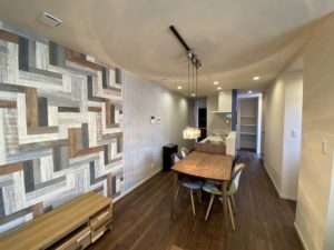野崎邸の新築注文住宅の回遊できるリビング
