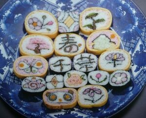 房総の伝統郷土料理「太巻き祭りずし」作り！新たな文様の開発へ
