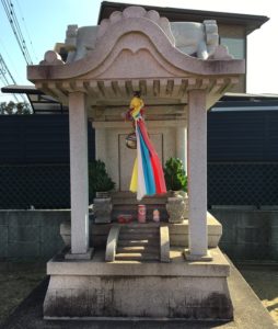 千葉市中央区蘇我にある、甘酒どんどんという小さな祠