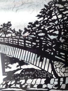 奥村浩志さん「松並木・百代橋の切り絵作品」