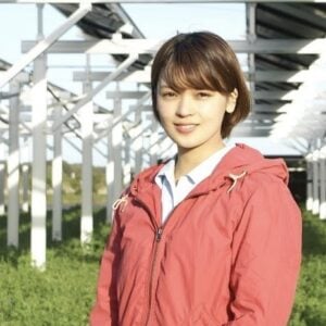 ハチミツ 専門店とカフェ「八八 ラボ」を営む佐久間千 晴さん