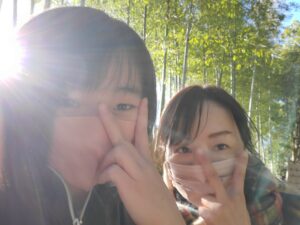 推し活を楽しむ親子