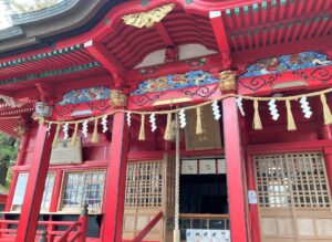高瀧神社拝殿