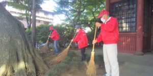 【松戸市】美しい本土寺を守る清掃ボランティア「平和会」