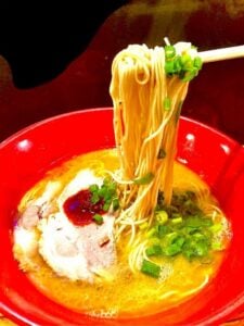 【八千代】房総豚骨こてメン堂の一番人気のラーメンと特製からあげが絶品！