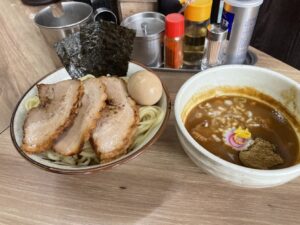 「健勝軒」のつけ麺！濃厚な魚介豚骨スープがたまらない（津田沼駅から徒歩1分）
