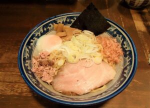 【松戸市】兎に角 松戸店の一番の売れ筋は油そば！モチモチの自家製麺と濃厚スープの相性がバッチリ