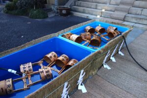 【市川市】水をかぶって一年間のあか落としを「大みそか水行祈祷会」