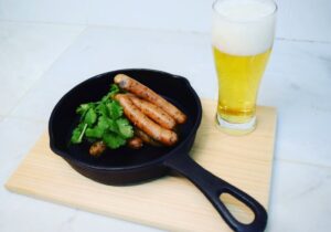 【ちいきの逸品】香取市産 旬の香味野菜と豚肉を一本一本手詰め 「のんべぇそーせーじ」（まぁずファーム）
