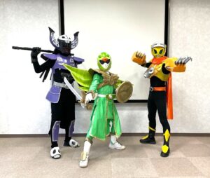 袖ケ浦市にヒーロー降臨！「光の皇子ソデガウラー」