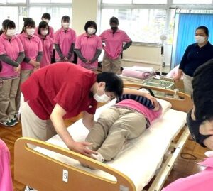 介護の現場を知り、働くきっかけに！職場見学や介護が学べる「市原市介護デイ」開催