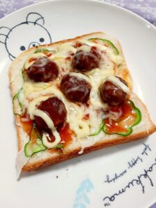ミートボールのピザパン