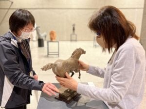 触れる彫刻展の様子